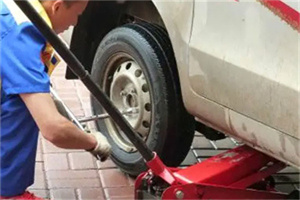 澄海区附近拖车24小时服务热线电话